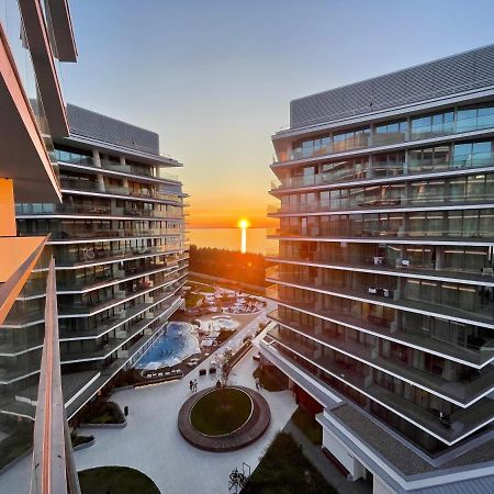 Wave Apartment Tyballtic 7Th Floor With Two Bedrooms And Sea View! Miedzyzdroje Exterior photo